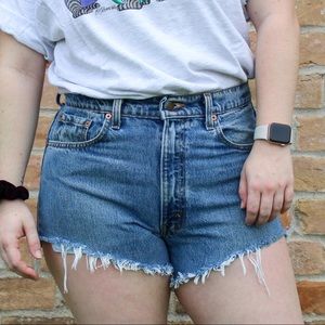 Size 12 High Waisted Levi Cutoff Jean Shorts